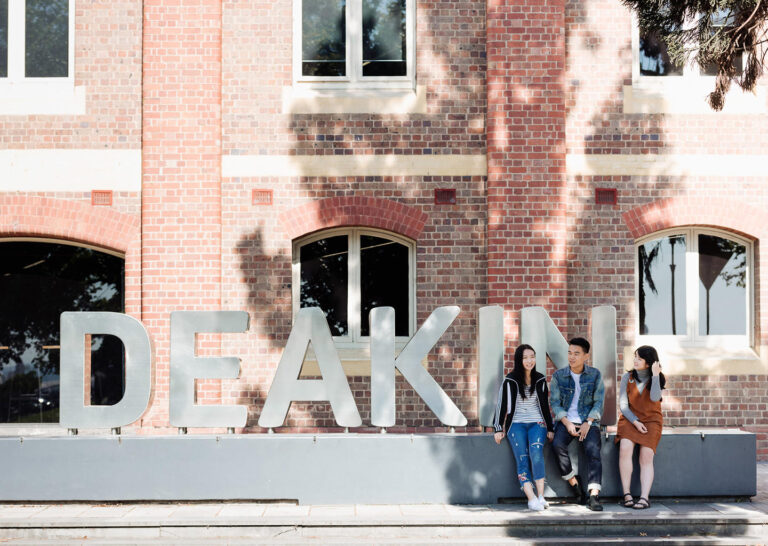 Trường đại học Deakin Úc_1
