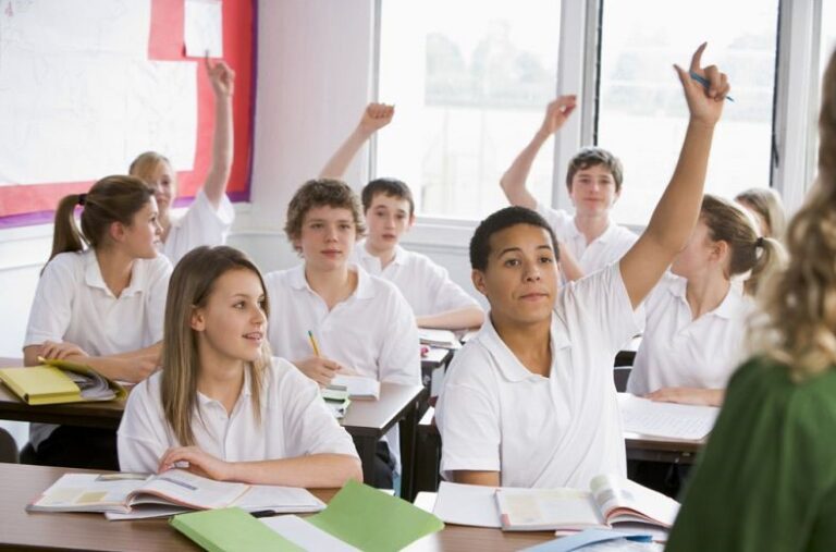 du hoc THPT Canada 012