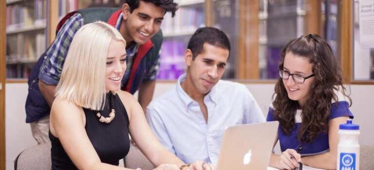 Đại Học Quốc Gia Australia 2