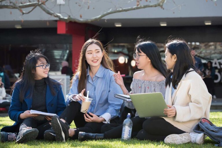 đại học la trobe úc 3