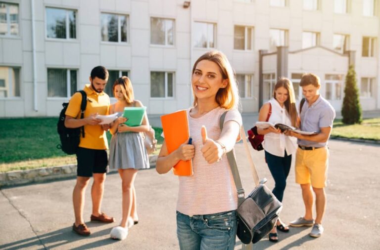 Học bổng du học Mỹ cho học sinh cấp 3: Cơ hội vàng cho các bạn trẻ Việt Nam 3