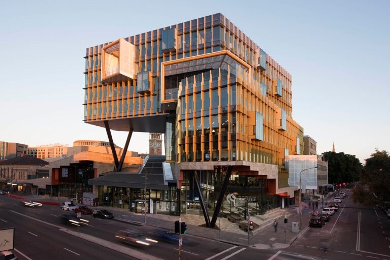 Trường đại học Newcastle Úc 1