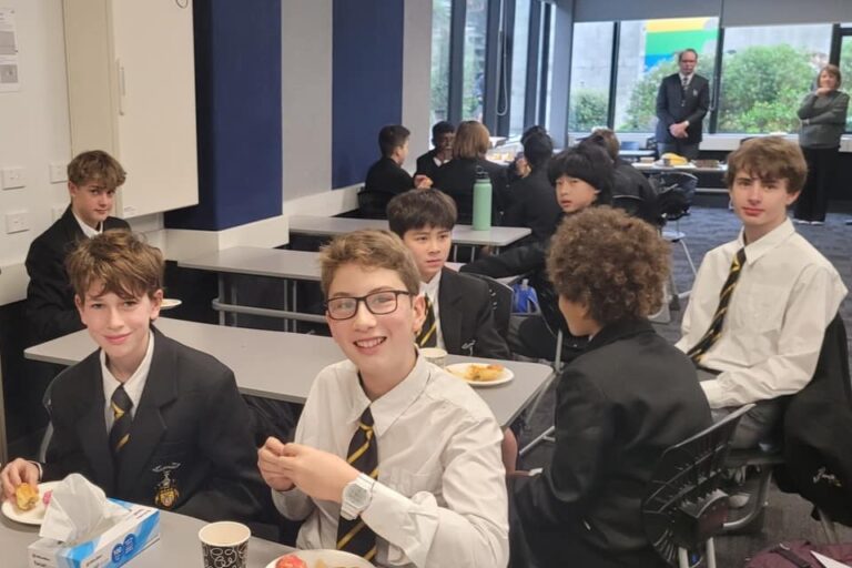  Wellington College 3