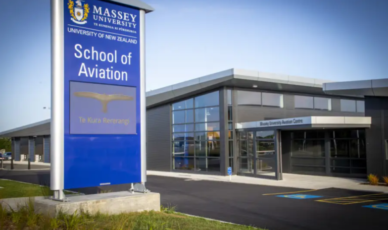 Học phi công ở New Zealand_1