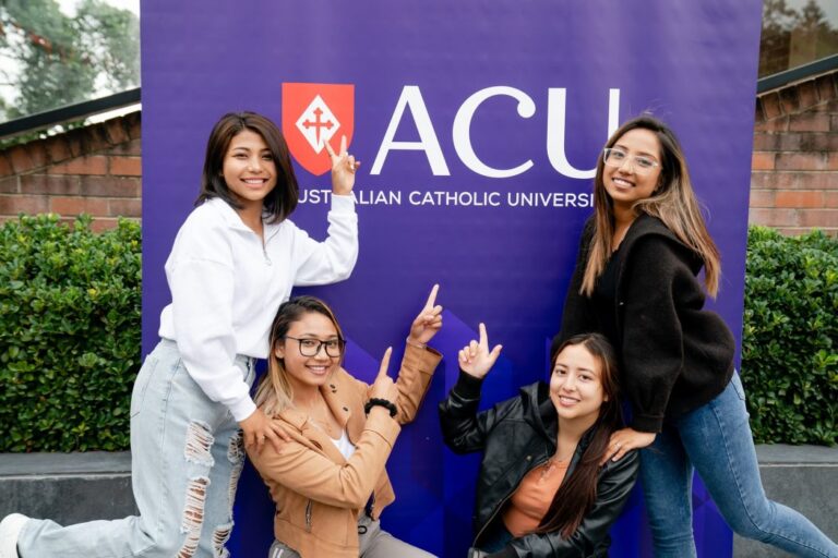 Học bổng Australian Catholic University 2