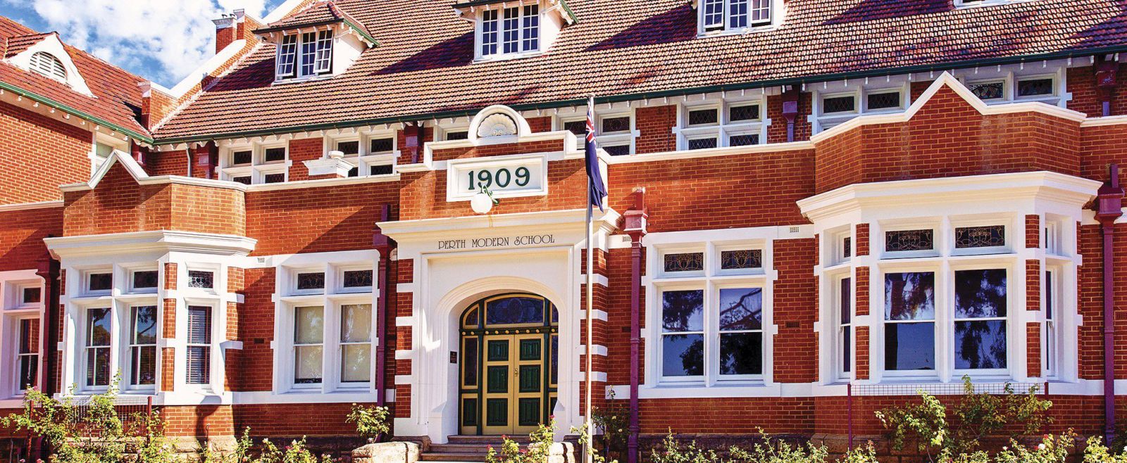 Perth Modern School – Du học Trung học Úc – Trung tâm du học RECCEDU