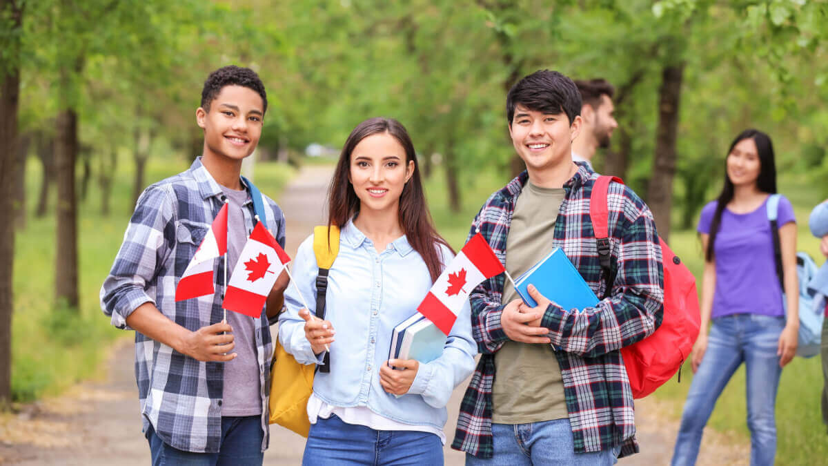 sai lầm thường gặp trong hồ sơ du học Canada
