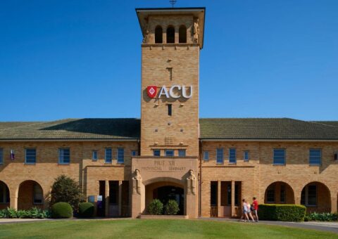 Học bổng Australian Catholic University 4